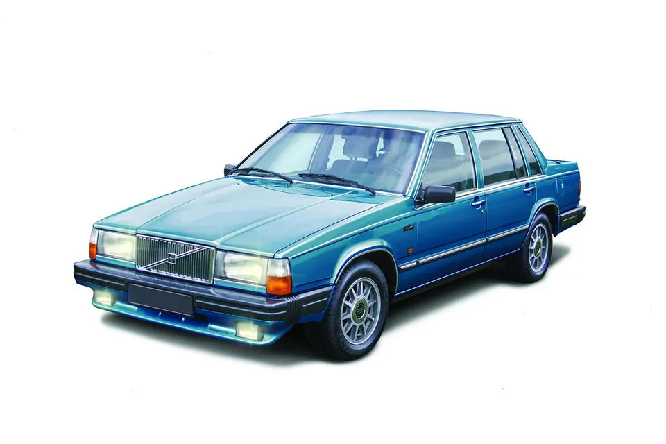 italeri-volvo-760-gle-maquette-voiture-1-24-assembler image 1