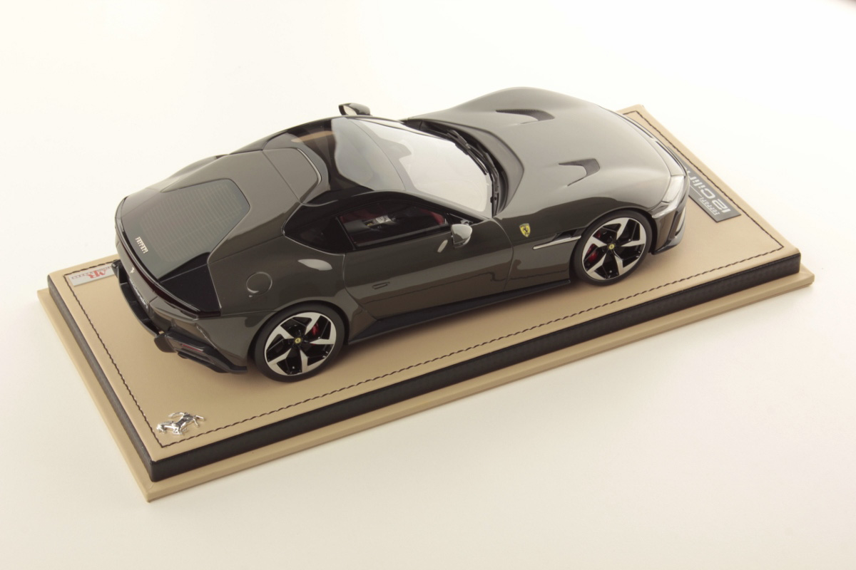 mr-collection-models-ferrari-12-cilindri-1-18 image 2