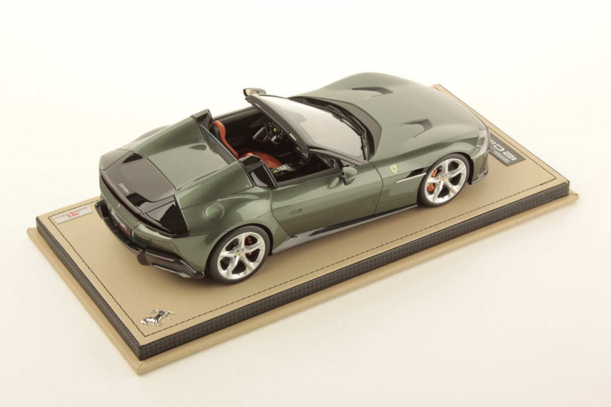mr-collection-models-ferrari-12cilindri-spider-miniature-auto-1-18-2 image 2
