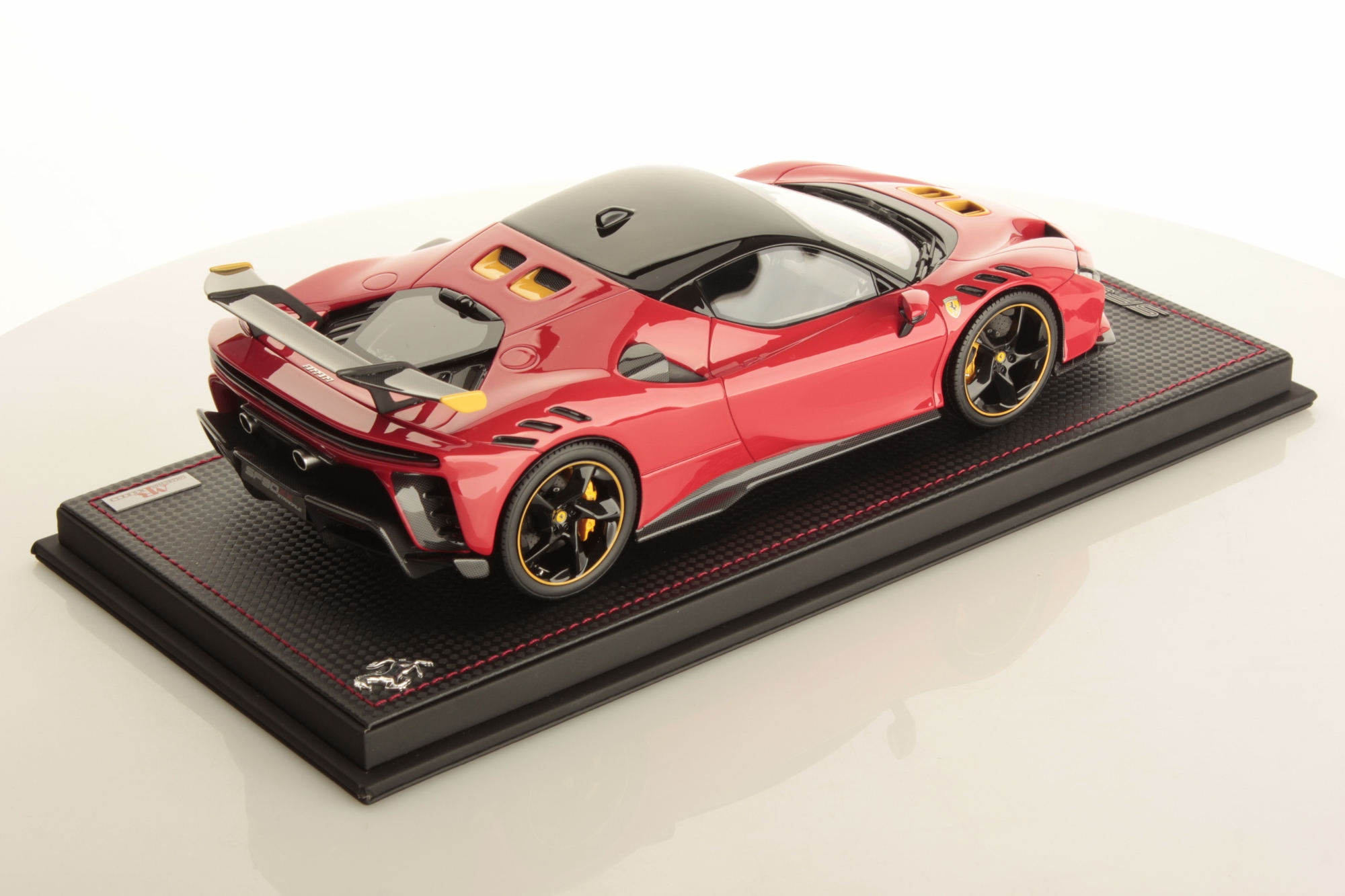 mr-collection-models-ferrari-sf90-xx-stradale-1-18-miniature-coup image 2