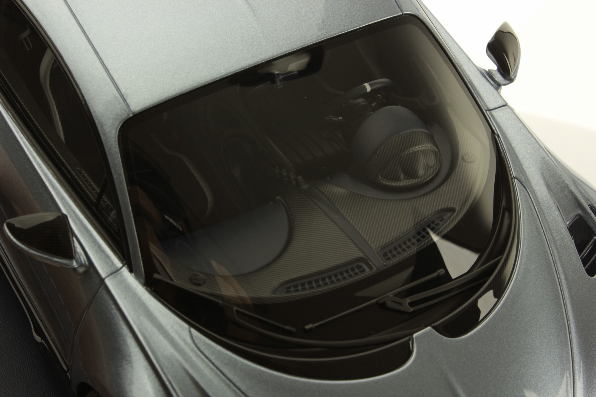 mr-collection-models-bugatti-chiron-profil-e-1-18 image 6