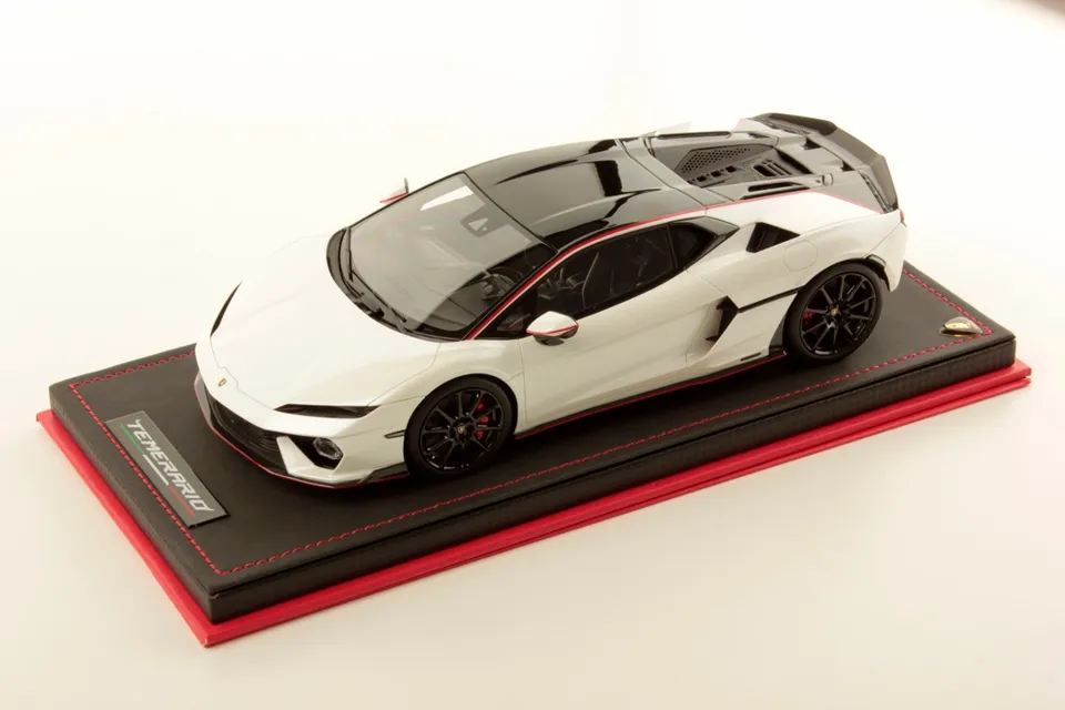 mr-collection-models-lamborghini-temerario-alleggerita-package-1-18-2 image 1