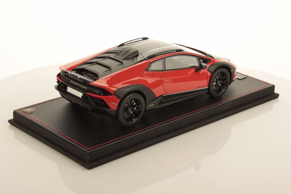 mr-collection-models-lamborghini-hurac-n-sterrato-1-18 image 2