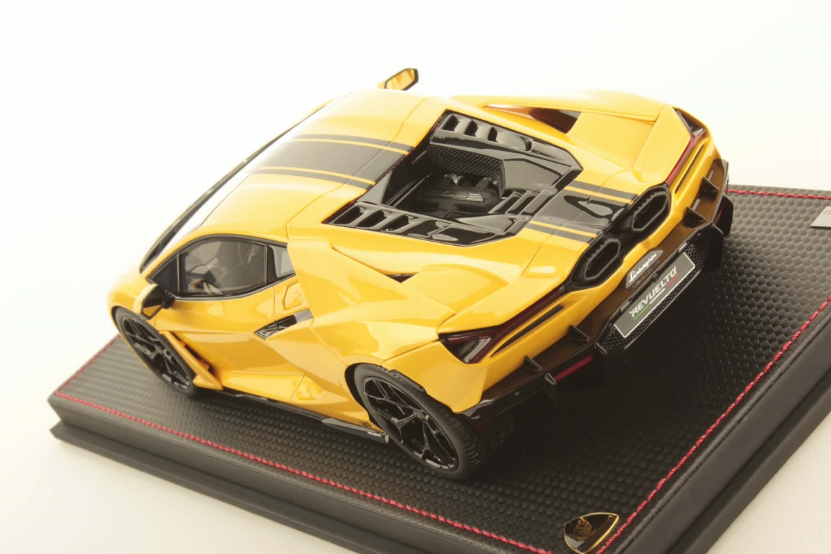 mr-collection-models-lamborghini-revuelto-1-18-miniature-v12-hpev image 4