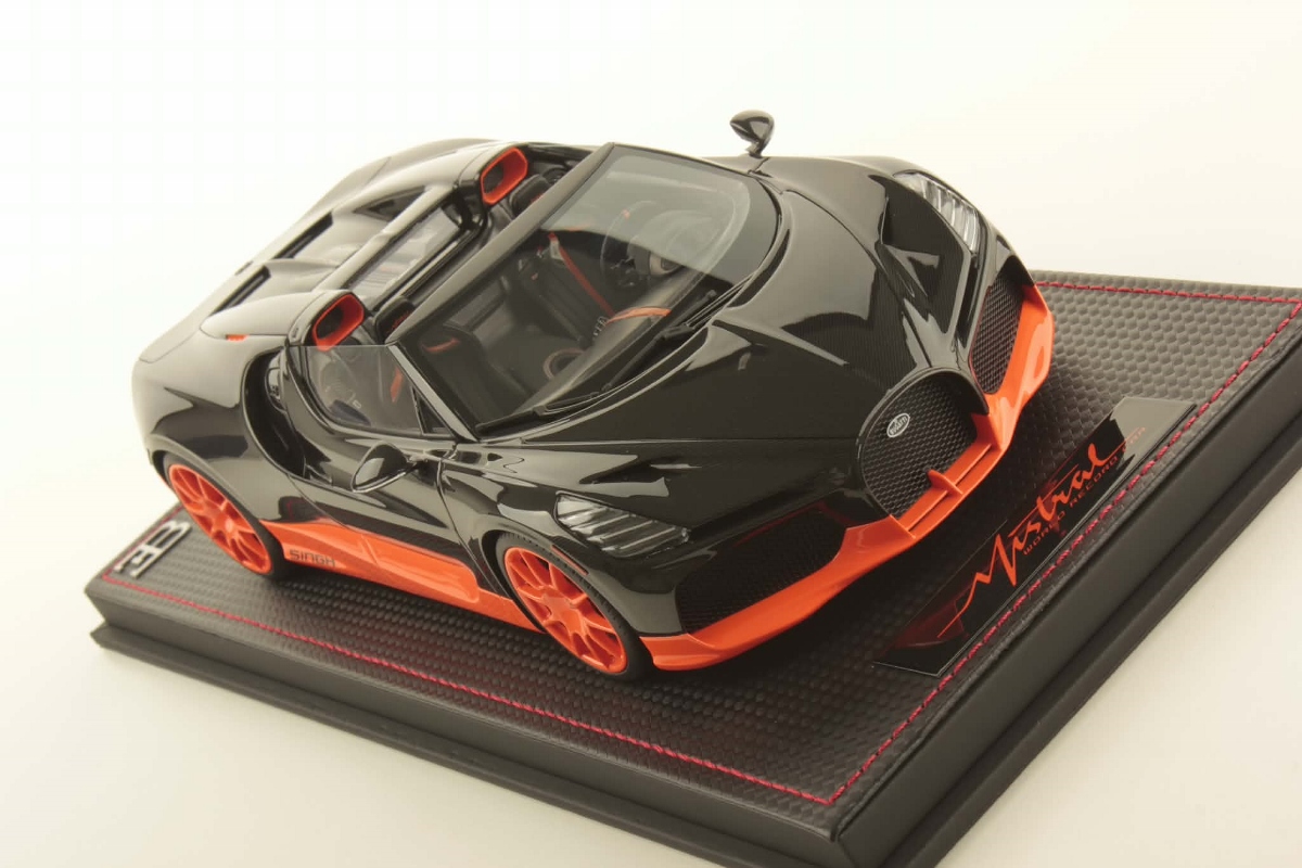 mr-collection-models-bugatti-w16-mistral-aile-ferm-e-1-18 image 3