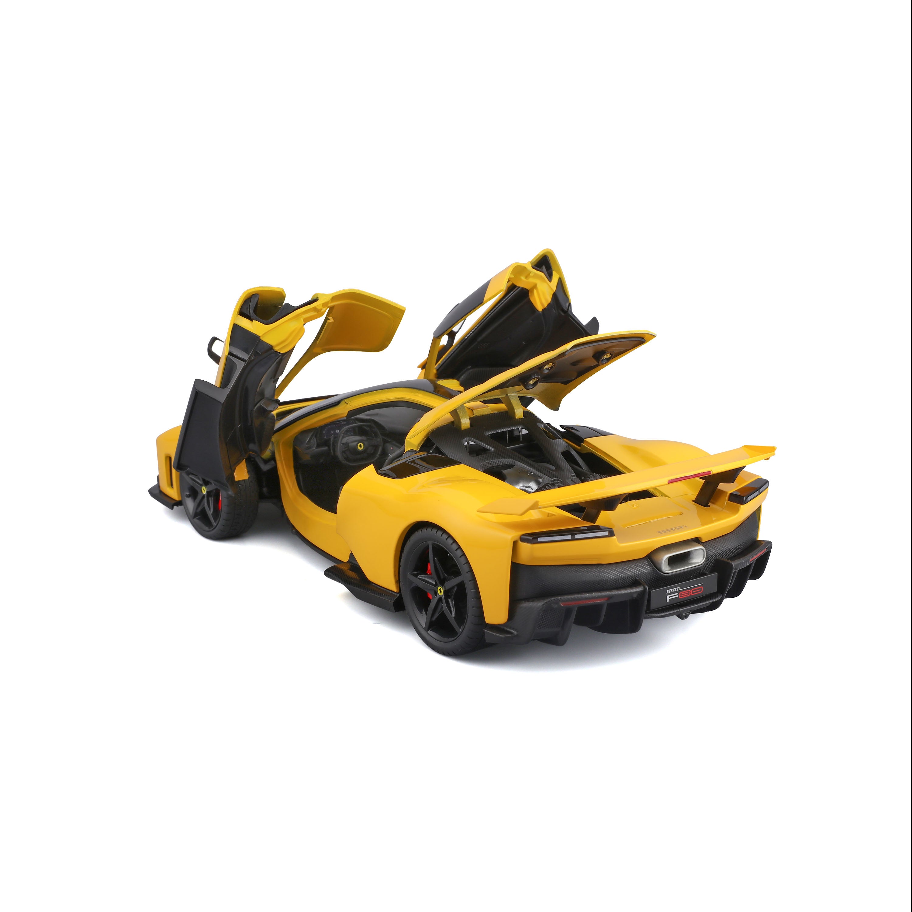 bburago-ferrari-f80-giallo-modena-race-play-1-18 image 5