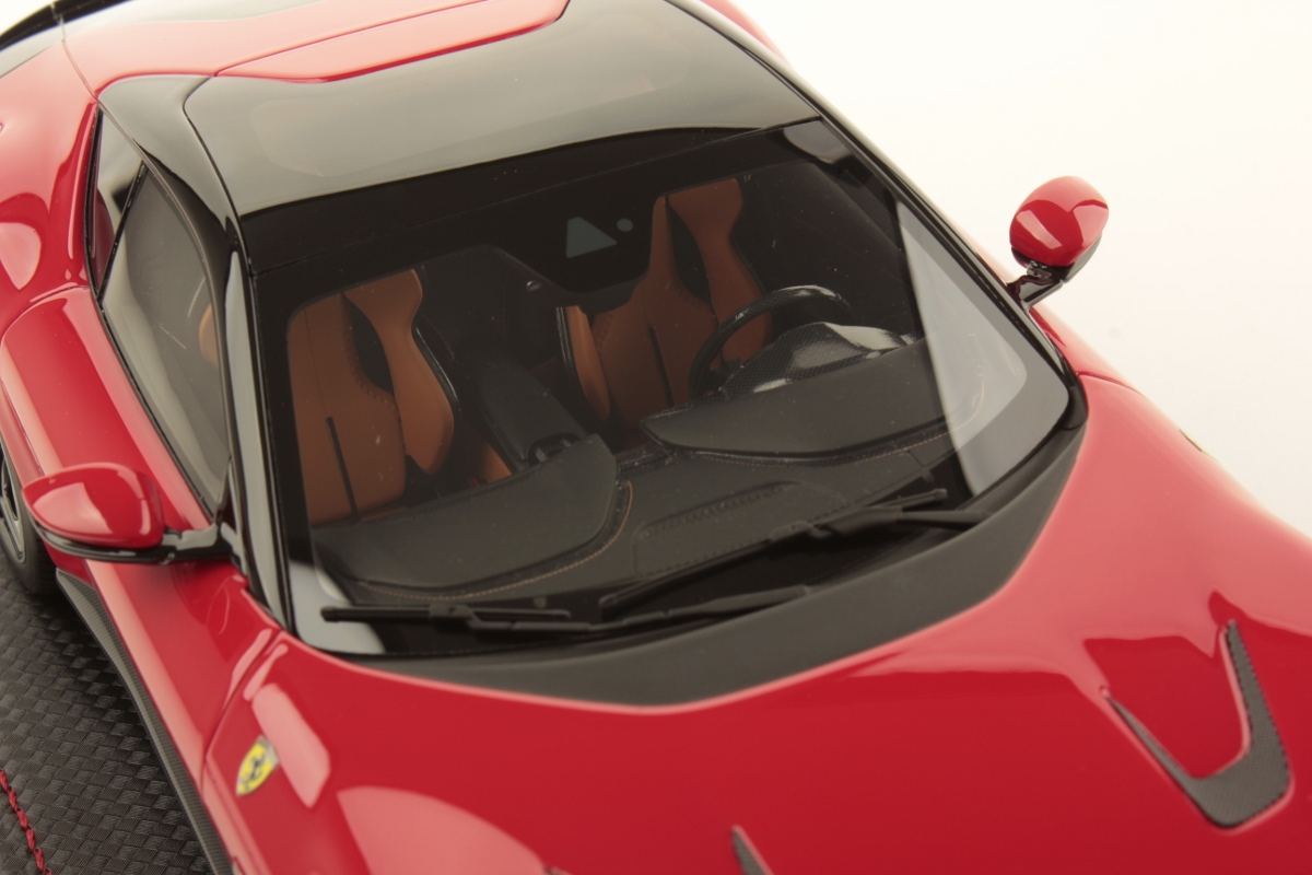 mr-collection-models-ferrari-12cilindri-miniature-auto-1-18 image 6