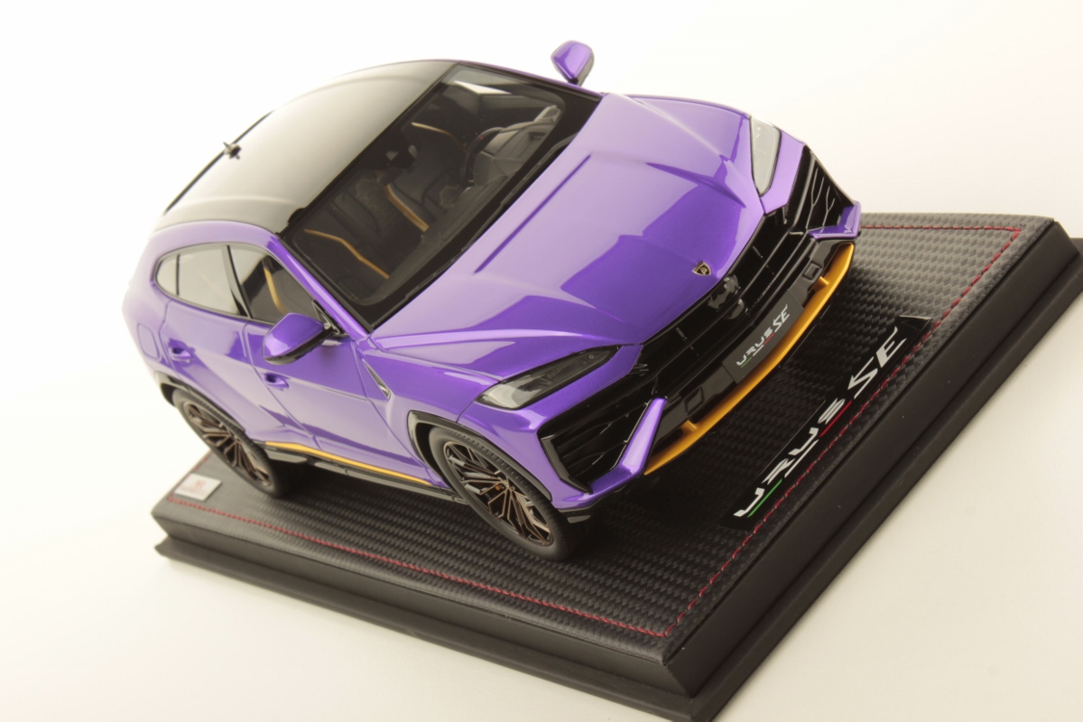 mr-collection-models-lamborghini-urus-se-1-18-miniature-auto-suv image 3