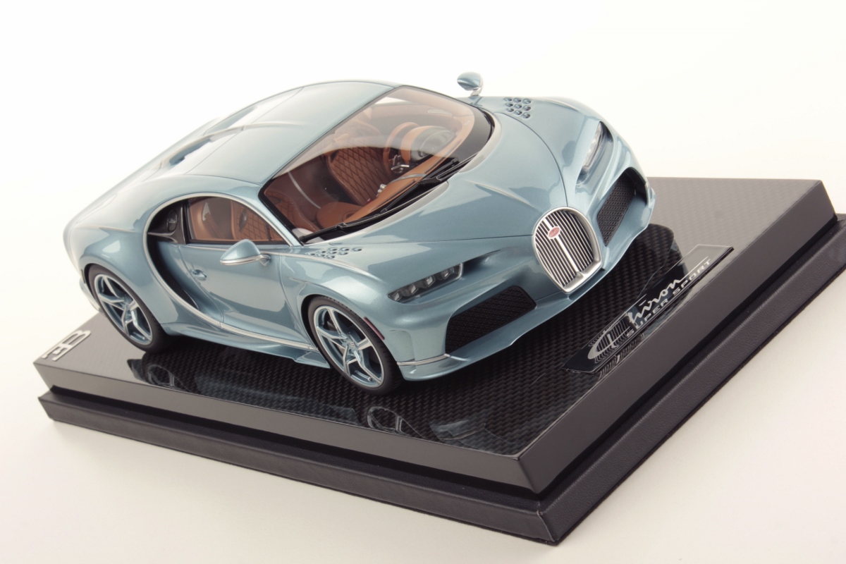 mr-collection-models-bugatti-chiron-super-sport-1-18-4 image 3