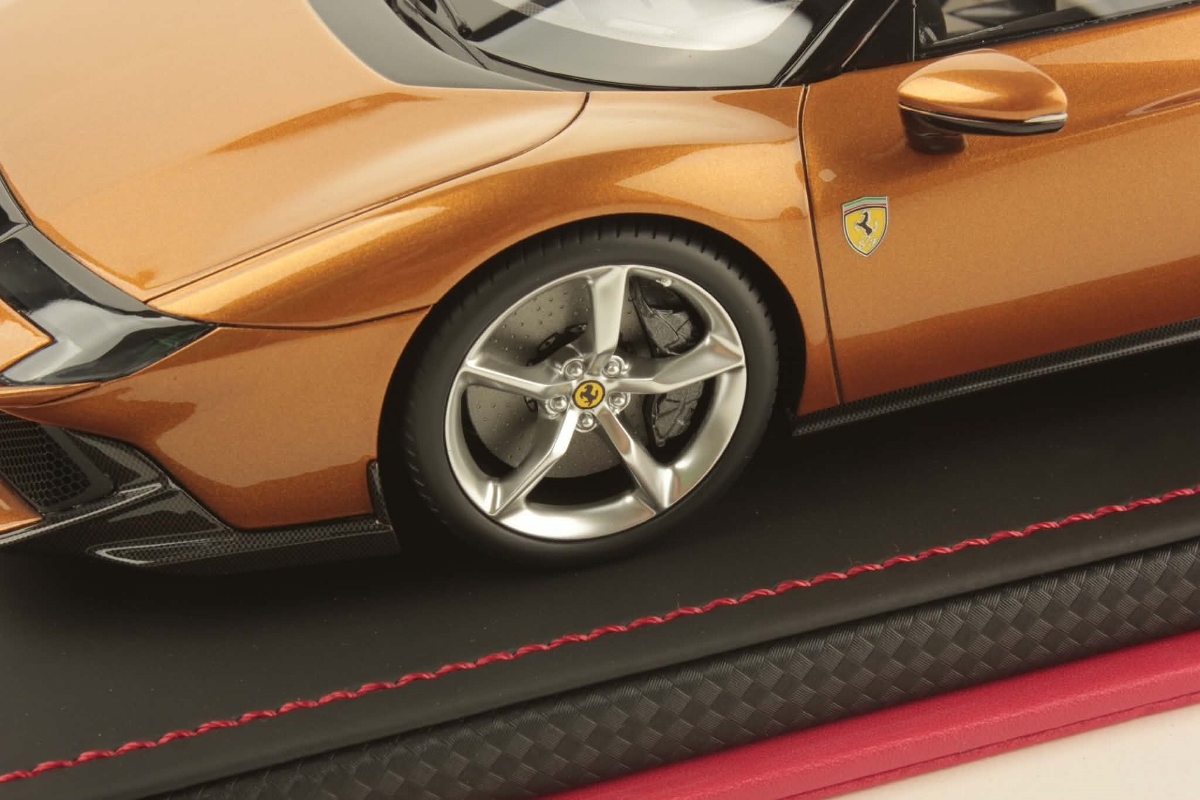 mr-collection-models-ferrari-849-testarossa-1-18 image 5