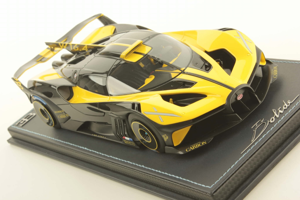 mr-collection-models-bugatti-bolide-1-18-miniature-pur-sang-piste-dition-collect image 3