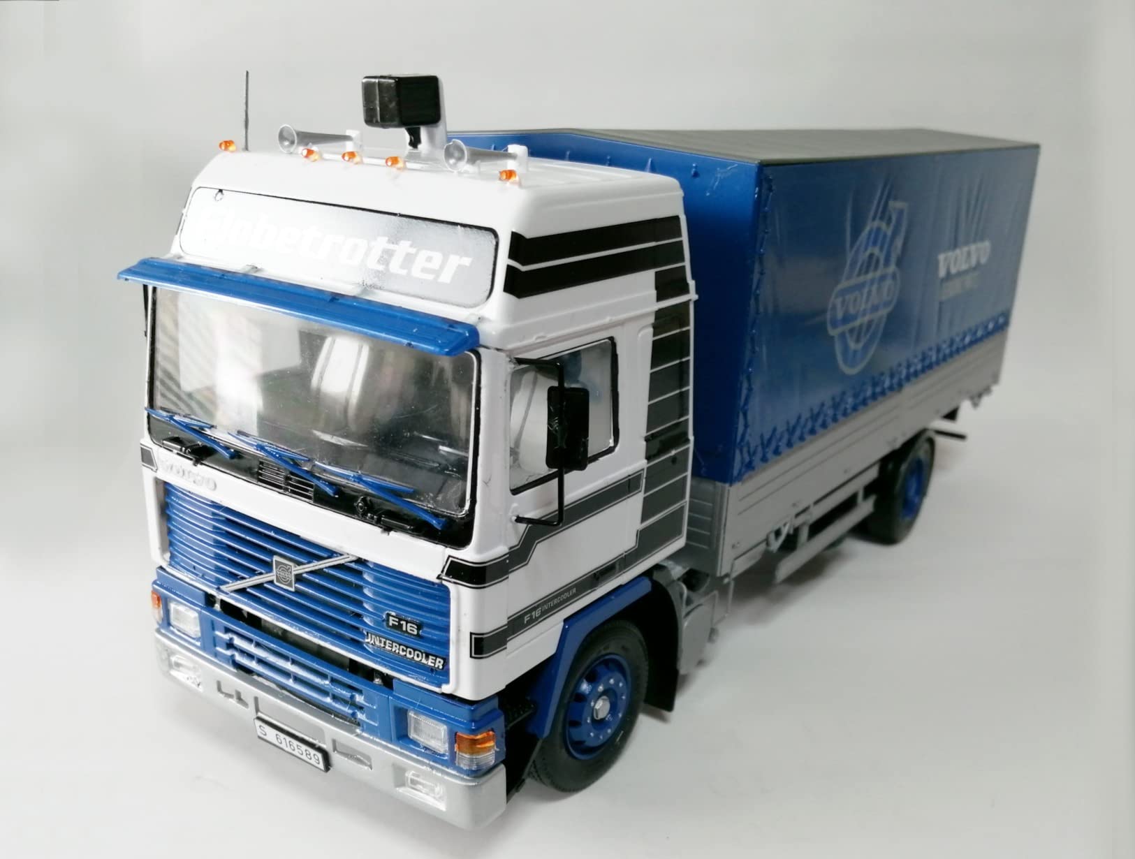 Magnifique Volvo F16 au 1/24