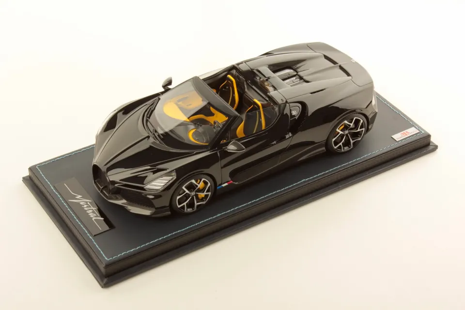 mr-collection-models-bugatti-w16-mistral-1-18 image 1