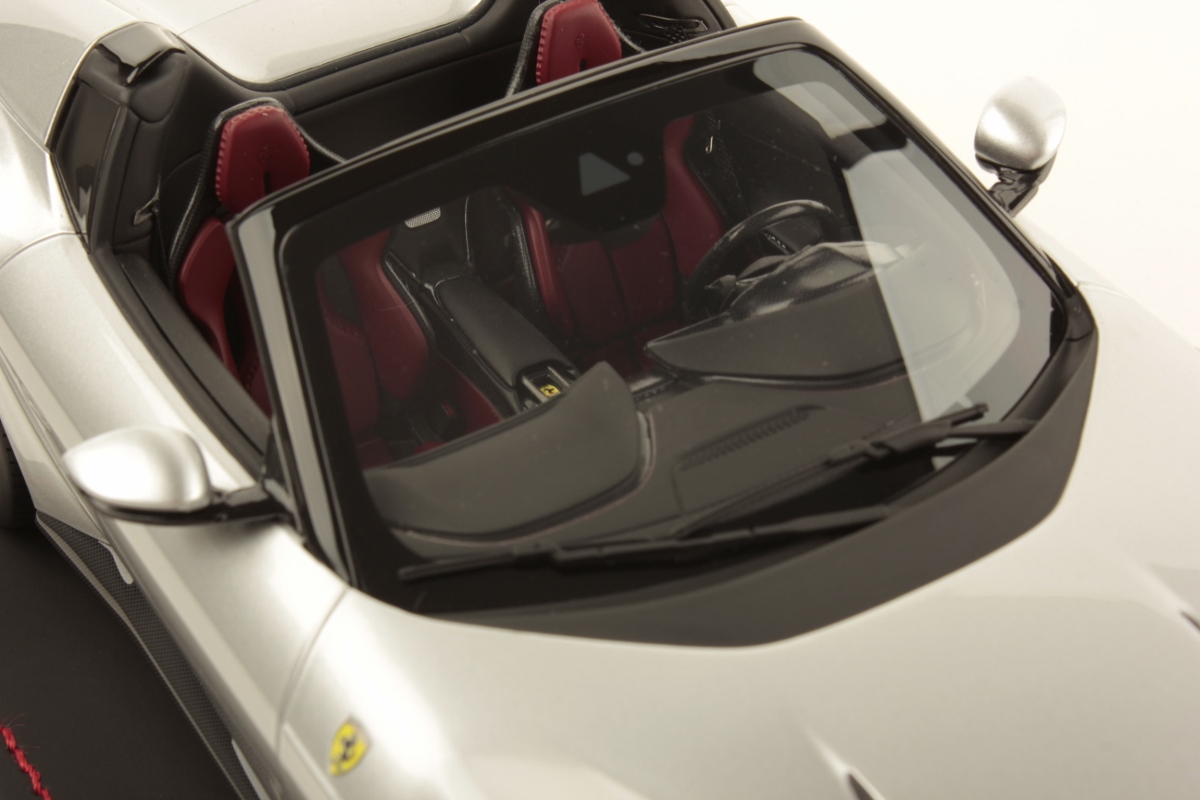 mr-collection-models-ferrari-12-cilindri-spider-miniature-auto image 6