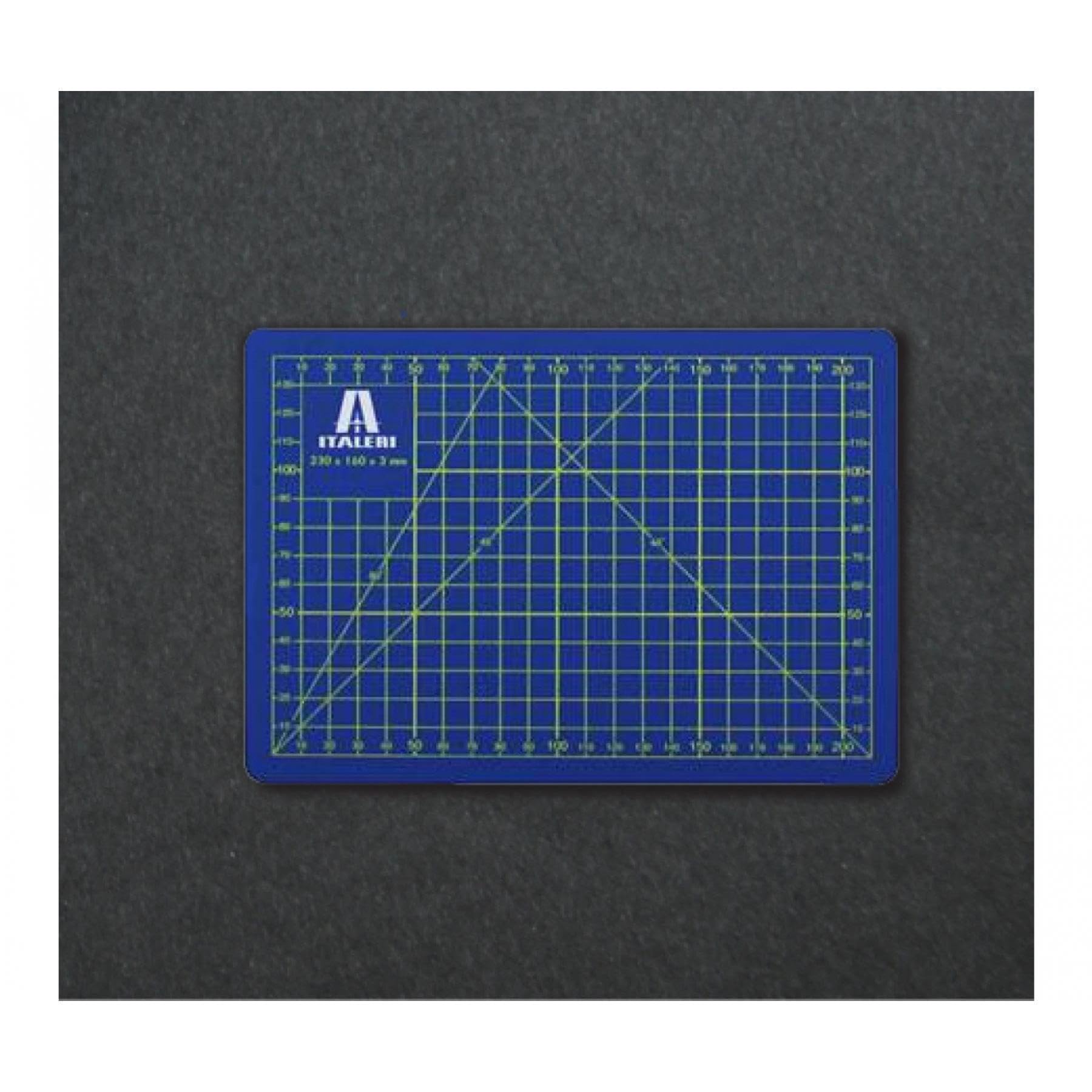 italeri-tapis-de-coupe-a5-230x160-mm-accessoire-maquette image 1