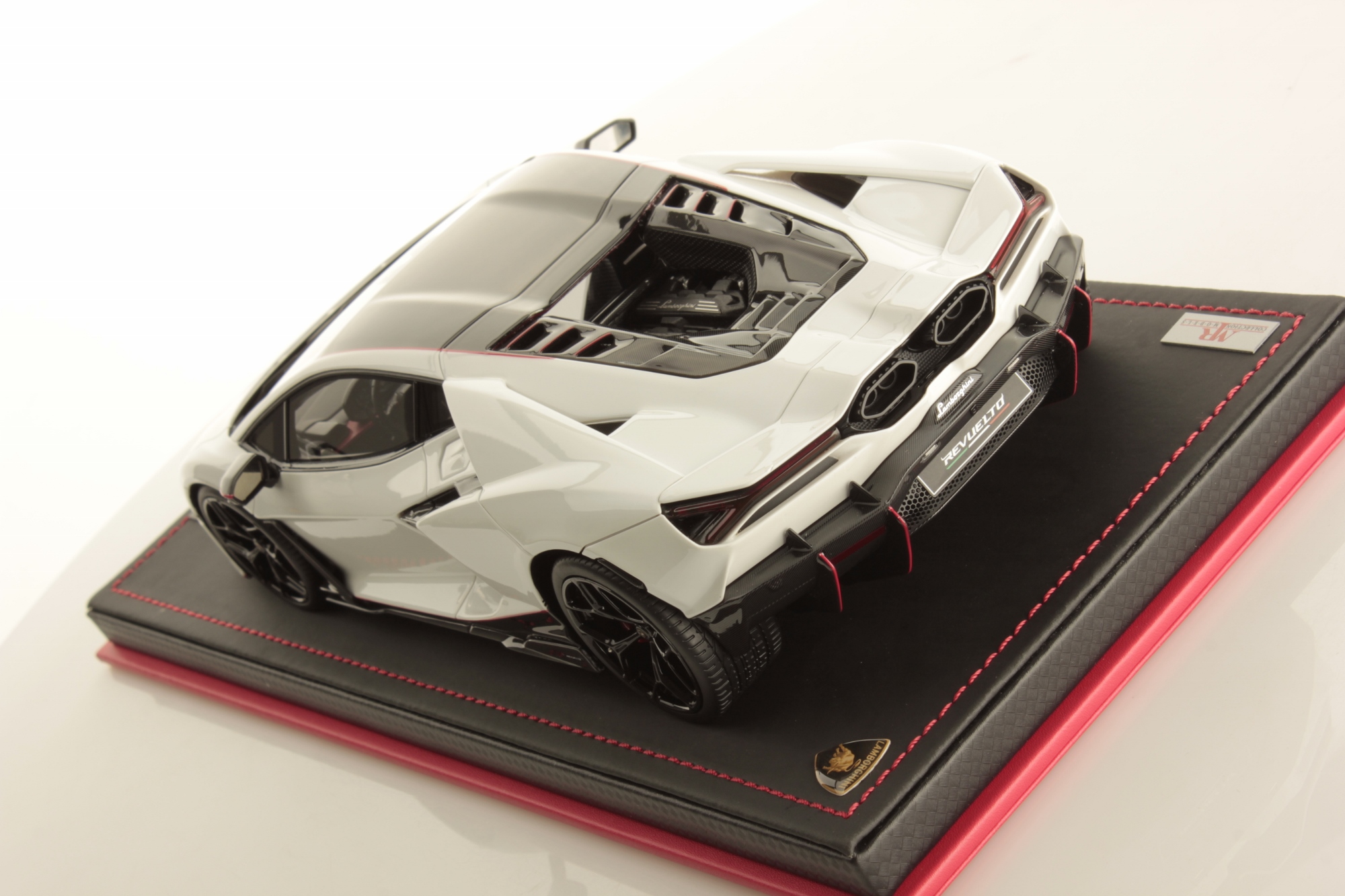 mr-collection-models-lamborghini-revuelto-1-18-2 image 4
