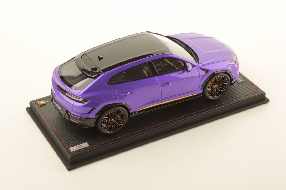 mr-collection-models-lamborghini-urus-se-1-18-miniature-auto-suv image 2
