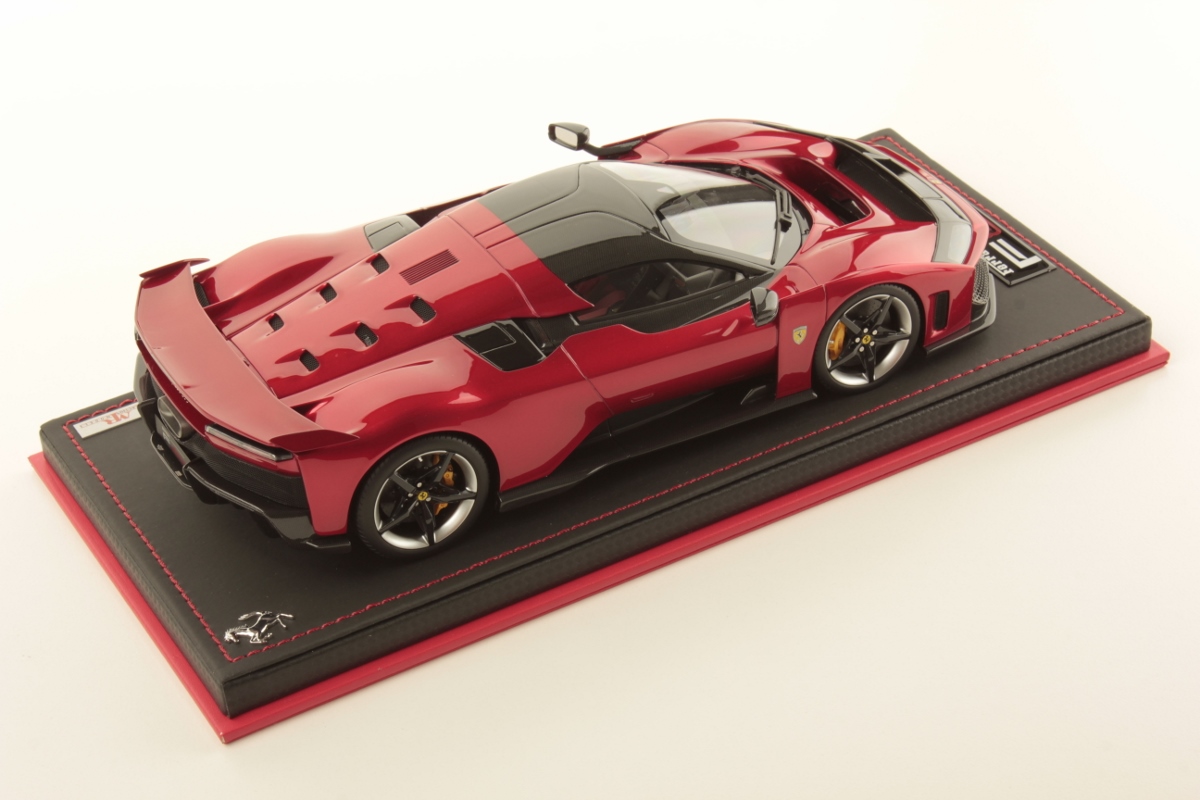 mr-collection-models-ferrari-f80-1-18-2 image 2