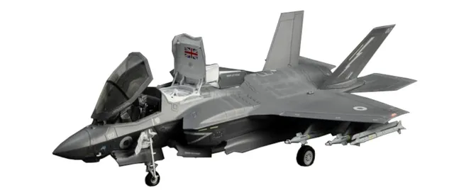 italeri-2810-f-35b-lightning-ii-stovl-model-kit-1-48 image 1