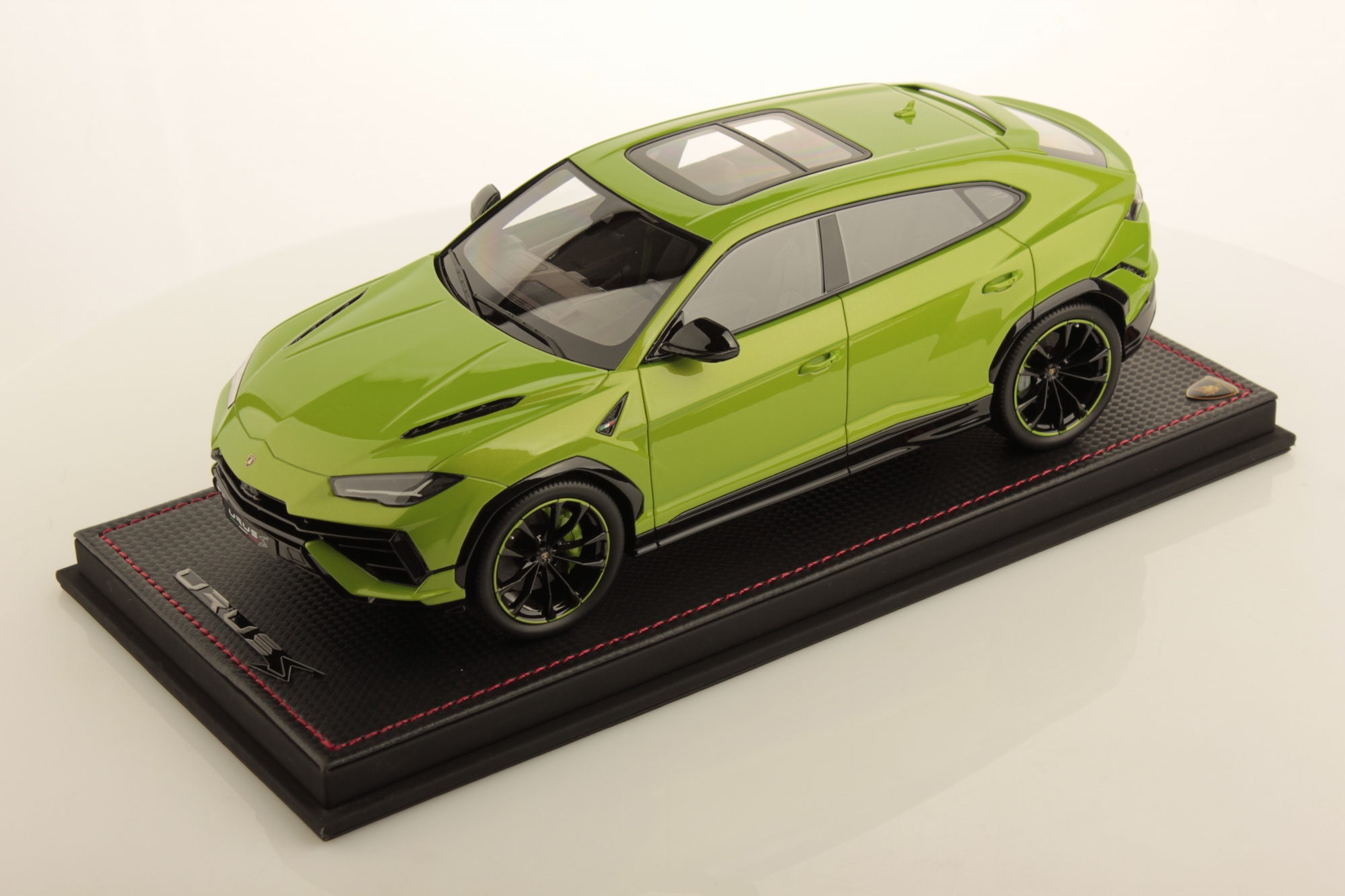 mr-collection-models-lamborghini-urus-s-1-18 image 1